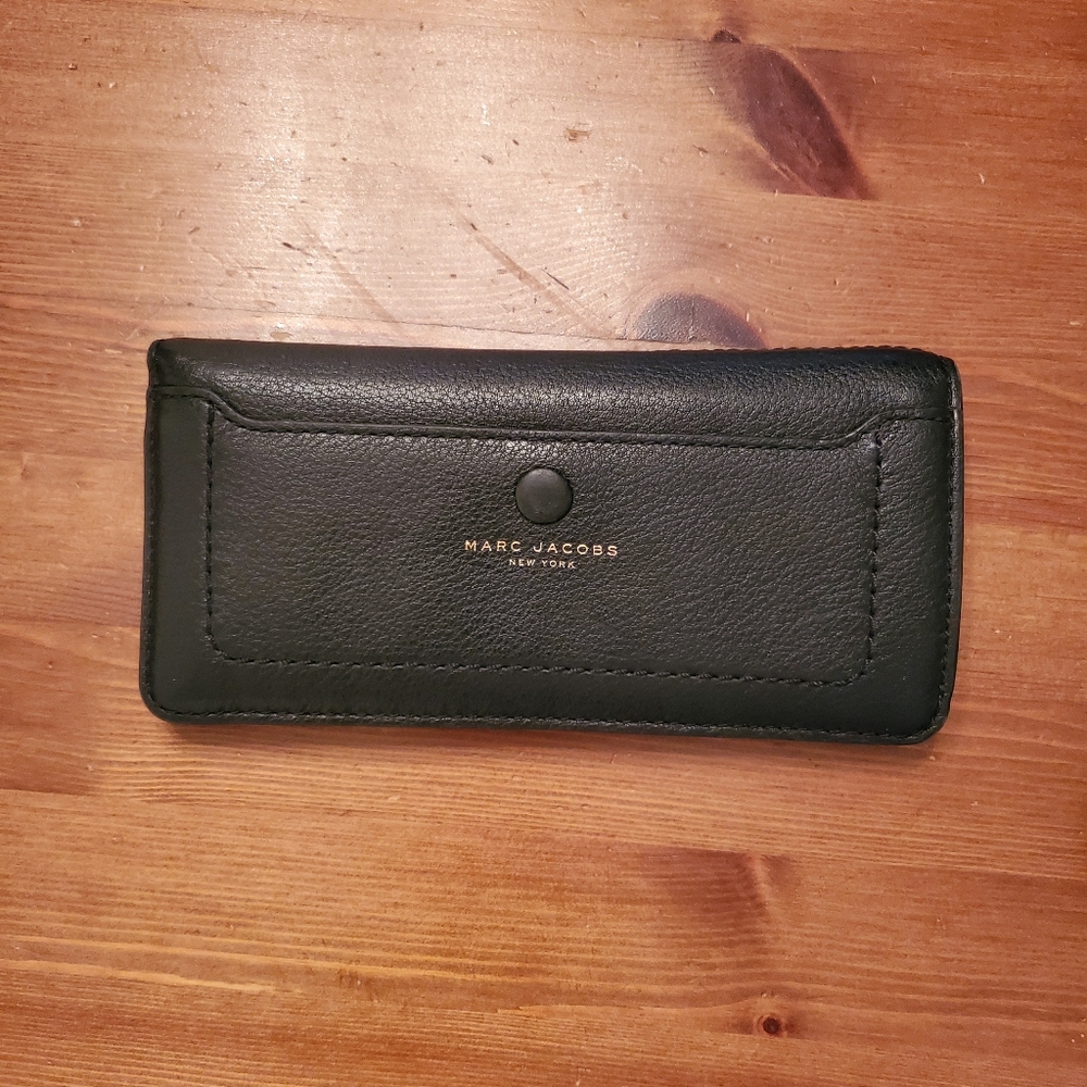 Marc Jacobs wallet
